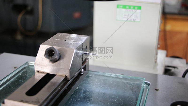 钻攻中心主轴转速范围